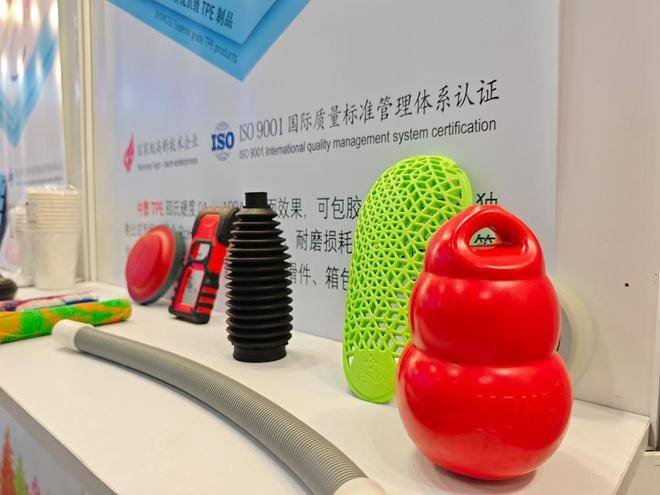 Zhongsu Wang TPE | Ist die TPE-Sportausrüstung von Zhongsu Wang ölbeständig und schmutzabweisend?